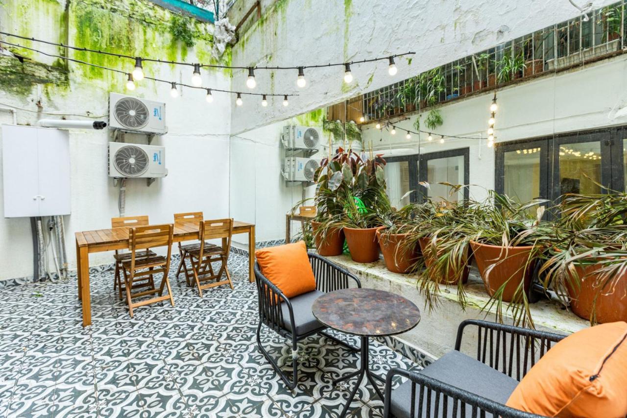 Excellent Flat With Lovely Backyard In Cihangir İstanbul Dış mekan fotoğraf