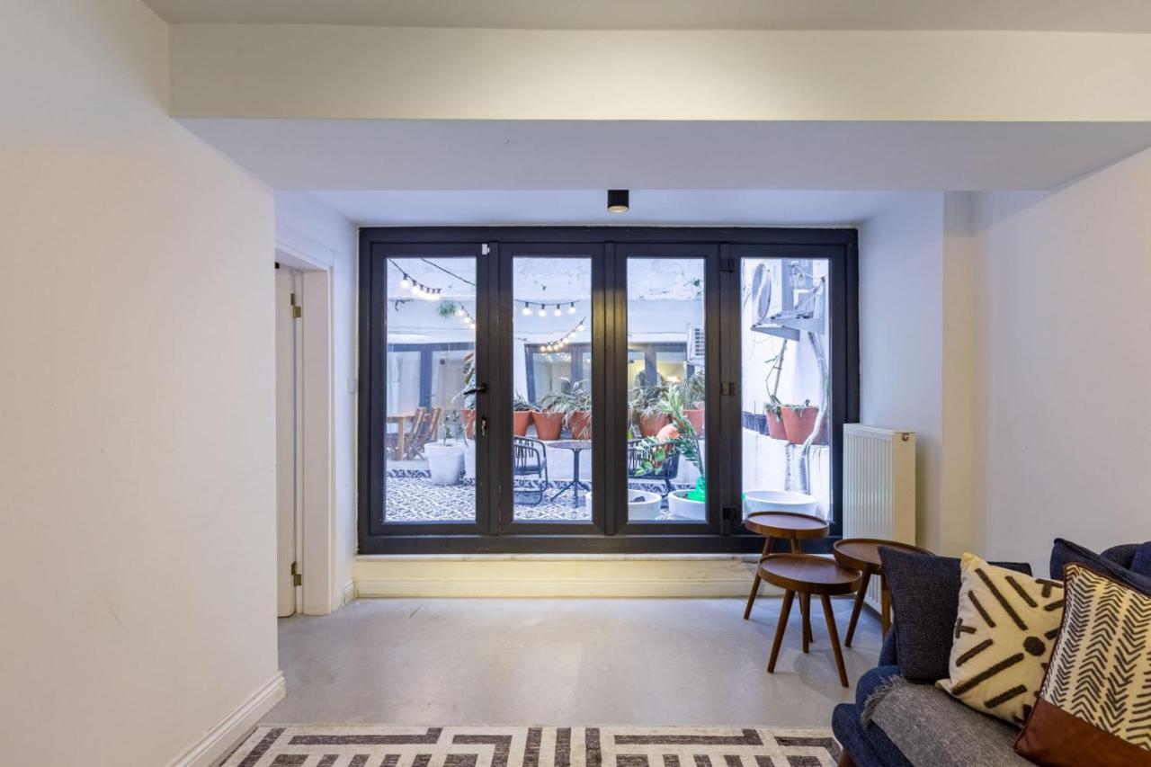 Excellent Flat With Lovely Backyard In Cihangir İstanbul Dış mekan fotoğraf